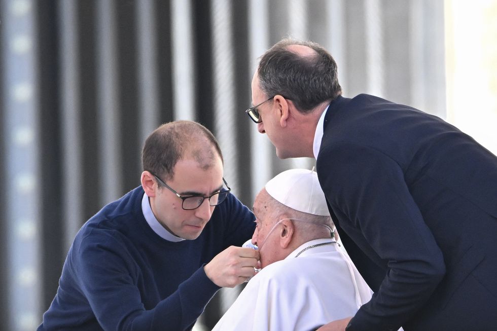papa francisco misa angelus