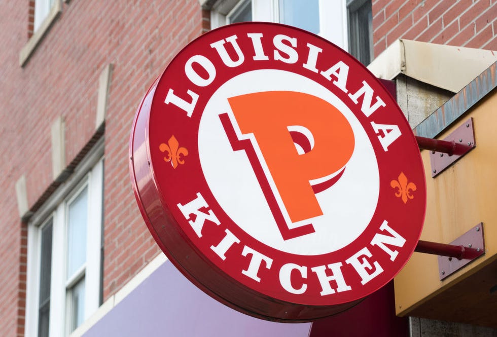 popeyes lousiana kitchen sing or logo outside a restaurant