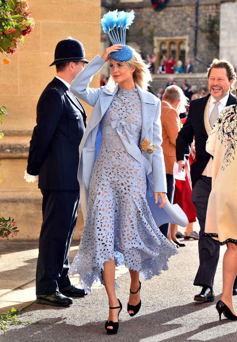 Street fashion, Fashion, Dress, Snapshot, Footwear, Formal wear, Outerwear, Event, Headgear, Tradition, 