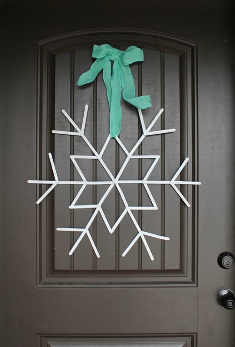 diy holiday crafts   popsicle stick snowflake