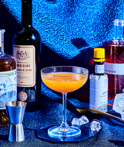 35 Most Popular Bar Drinks - Top Cocktails to Order at Bars 2023