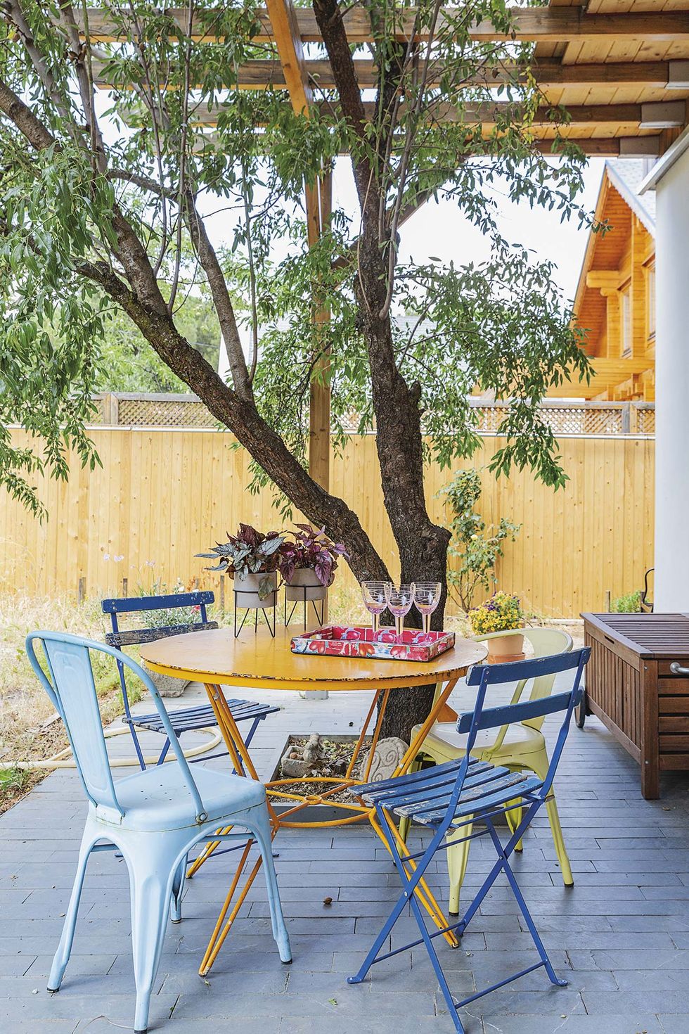  Columpio para patio o porche para 3 personas, muebles de  exterior, hamaca de metal resistente, silla de banco con luz LED solar, 3  almohadas y 1 cojín : Patio, Césped y Jardín