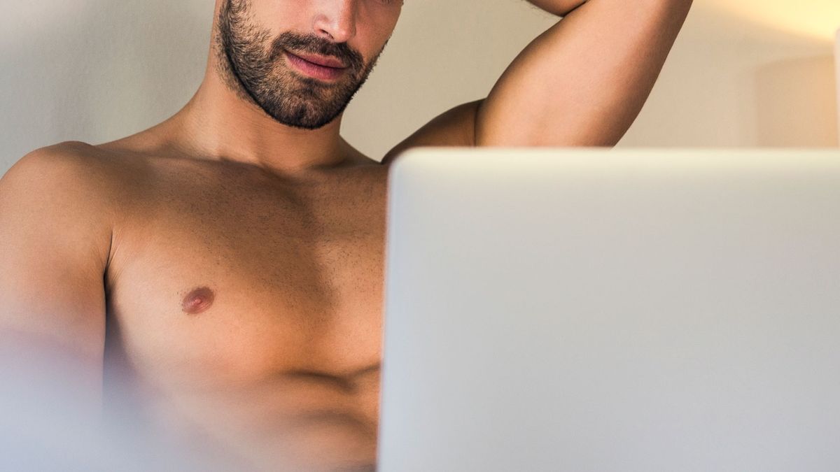 7 Guys Explain Why They Shared Their Porn Viewing History With Their  Partners