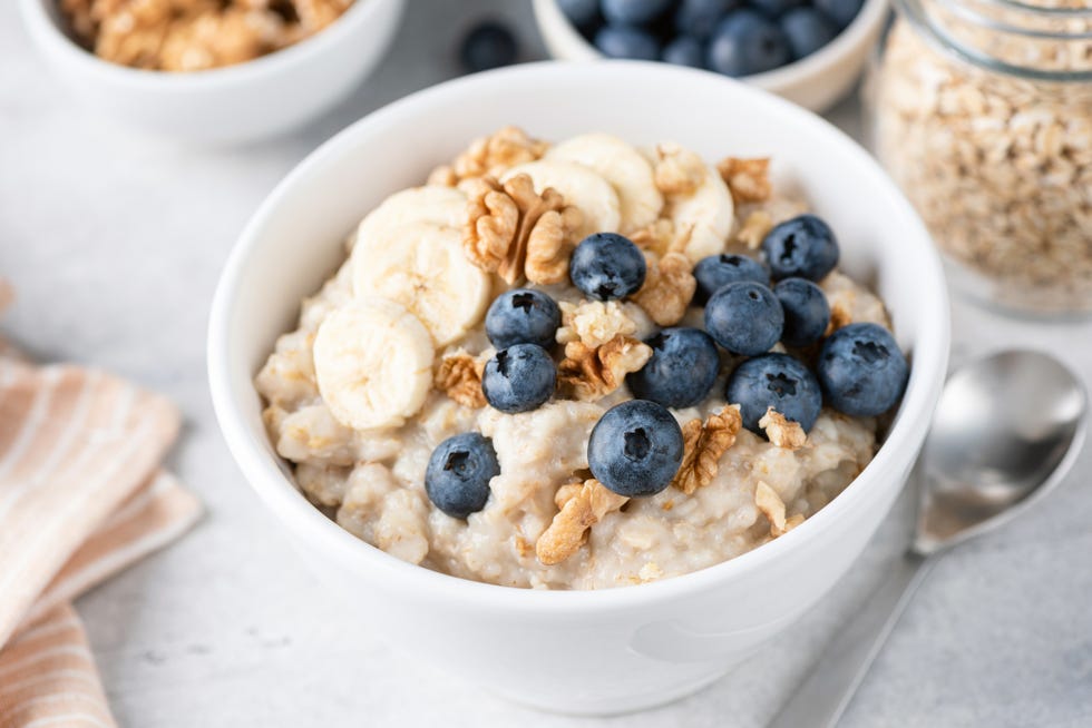 Is Oatmeal Good For Weight Loss? Experts Explain Health Benefits