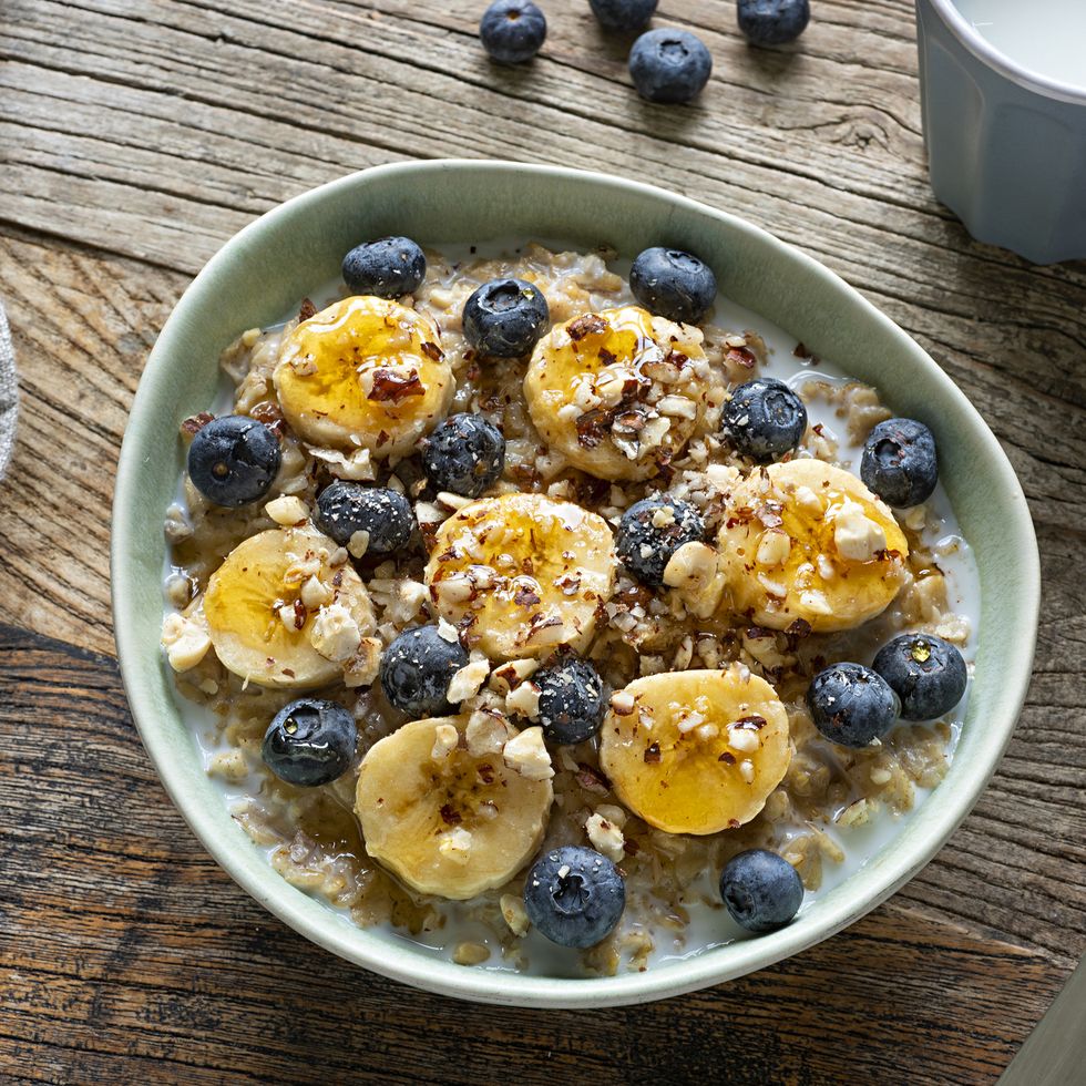 porridge with blueberries, nuts and banana