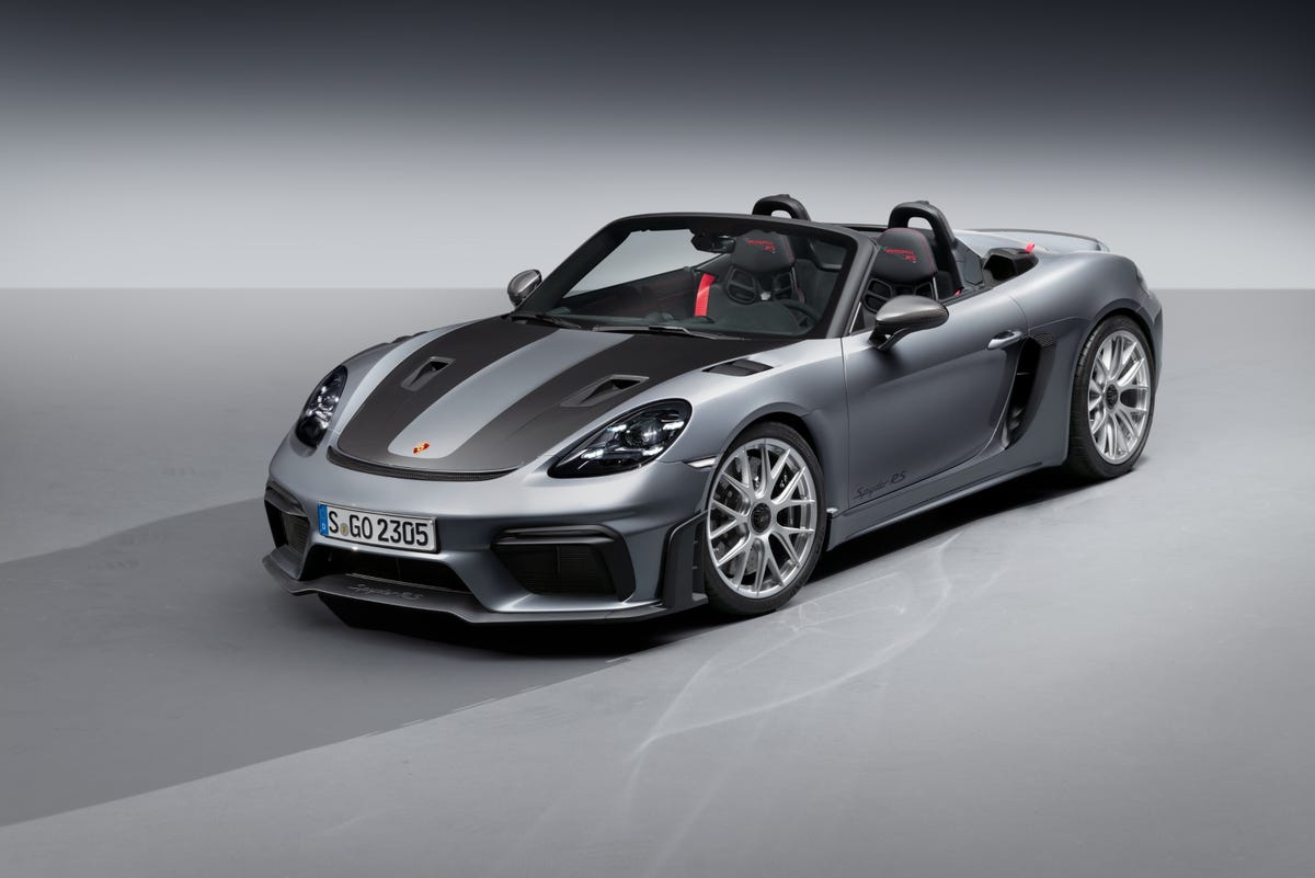 2024 Porsche 718 Spyder RS packs 911 GT3 engine, $162,150 price tag