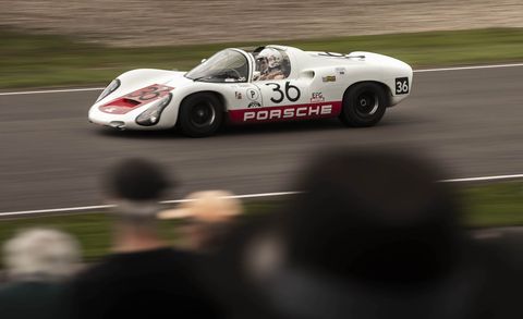 Porsche 910