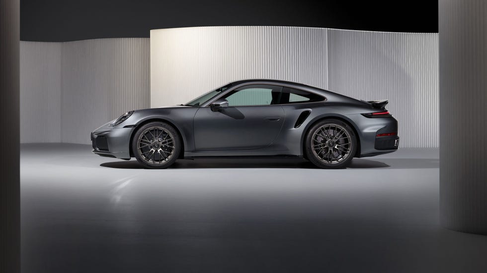 porsche-911-turbo-s-2026-68bea07f9b5d8.jpg