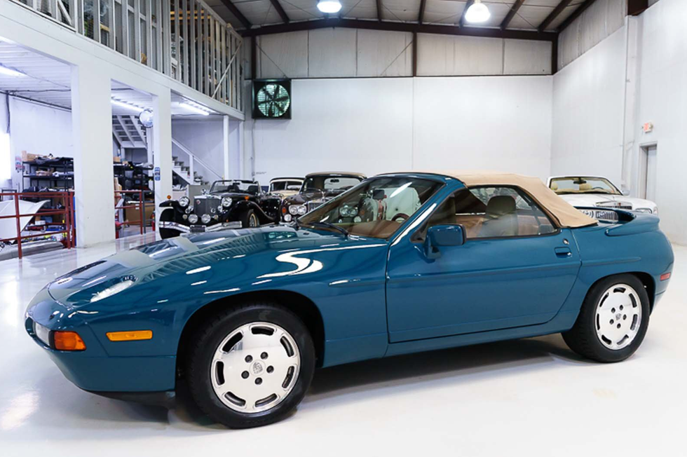 porsche-928-cabrio-9-65b0c0fd4833e.png