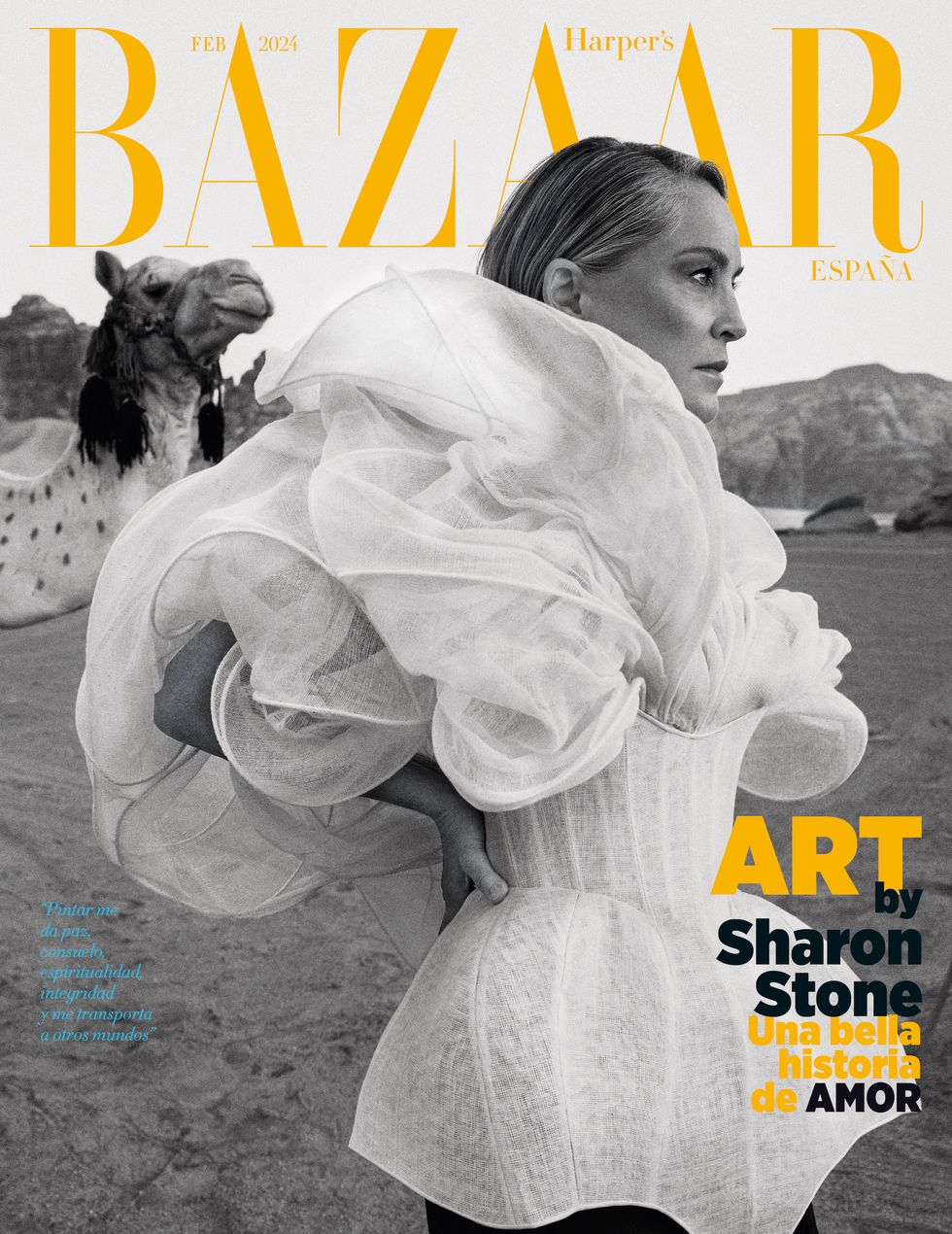 sharon stone portada febrero harper's bazaar