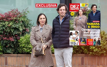 la pareja pasea por madrid tras ir a misa y comer juntos