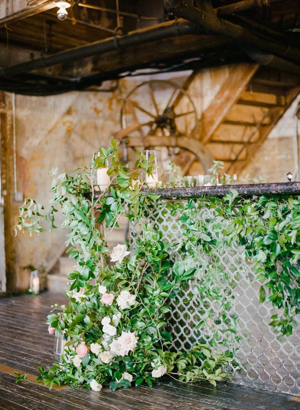 bar greenery
