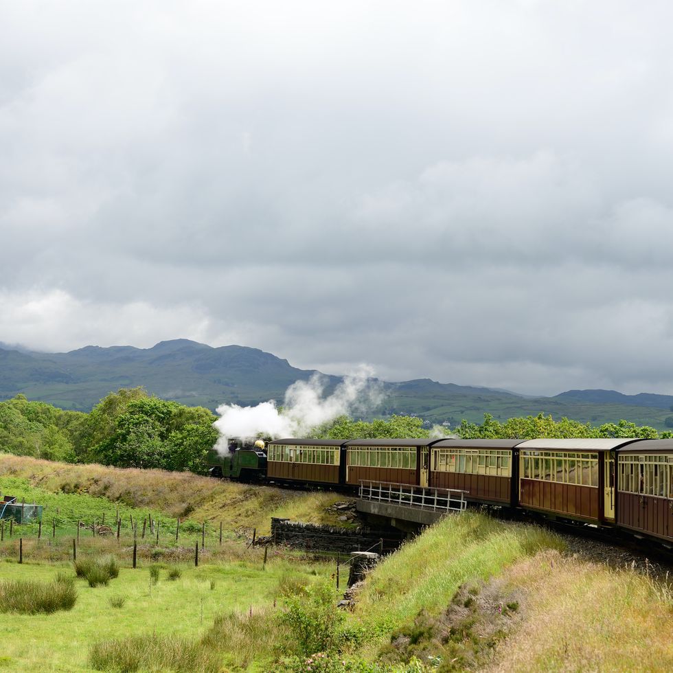 the ffestiniog railway takes you on a 13a mile journey from the harbour in porthmadog to the slate quarrying town of blaenau ffestiniog click on