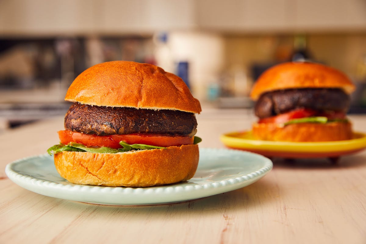 preview for Portobello Mushroom Burger Was Made For Meatless Mondays