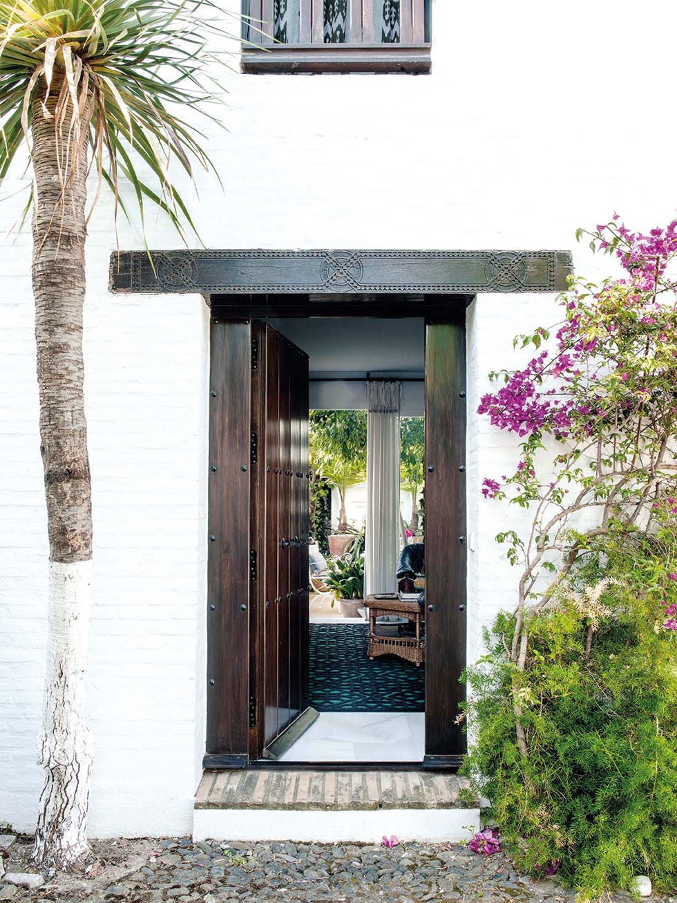 Puerta de entrada: Casa proyectada por Agustín Martínez Gil