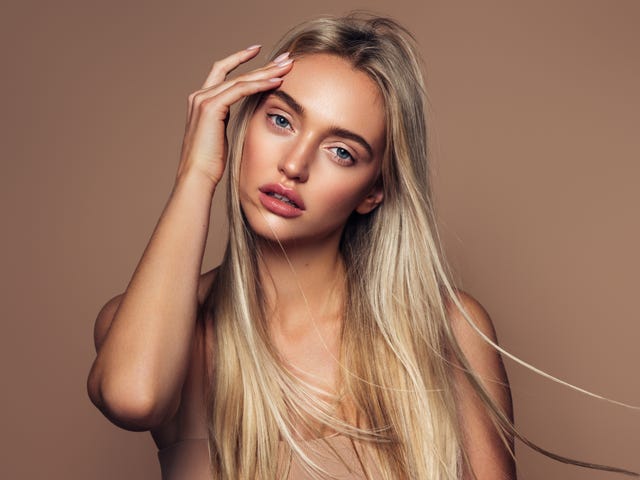 consigue un pelo suave y brillante en 8 segundo con este acondicionador de l'oréal paris elvive, rebajado en lookfantastices