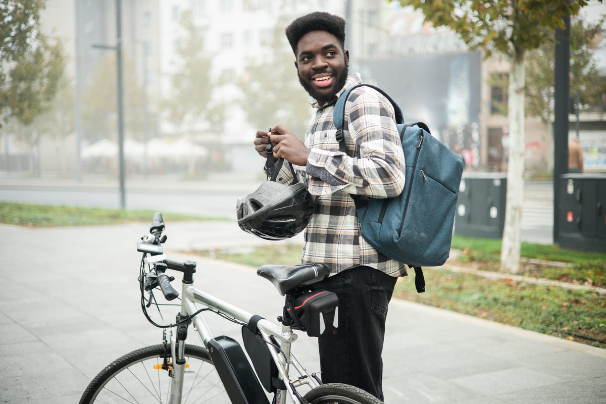 Yale, Fordham Among the Colleges Banning E-Bikes on Campus