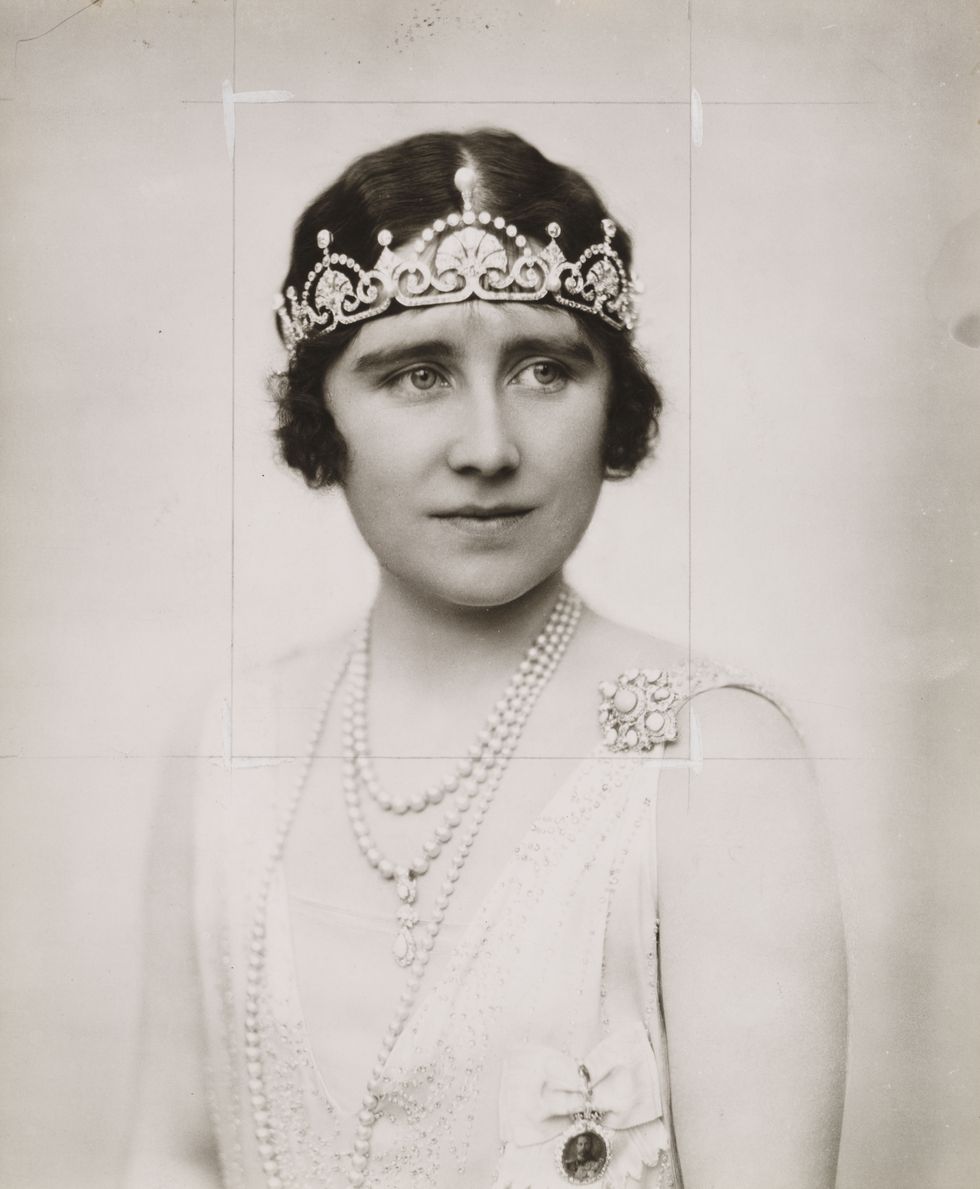 portrait of elizabeth, the duchess of york, 1920s