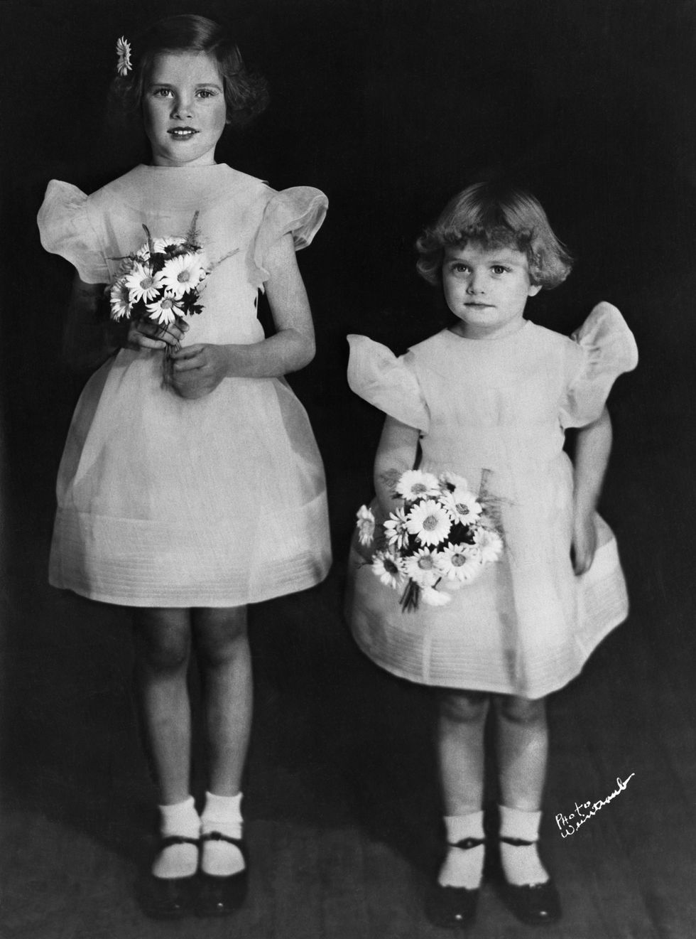 grace kelly with sister lizanne