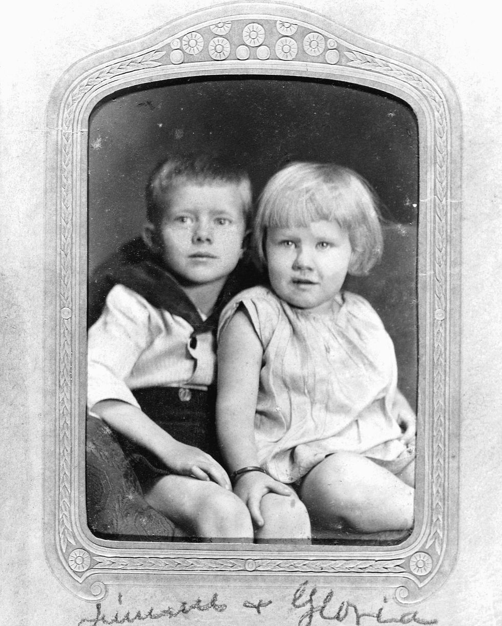 young jimmy carter and sister gloria