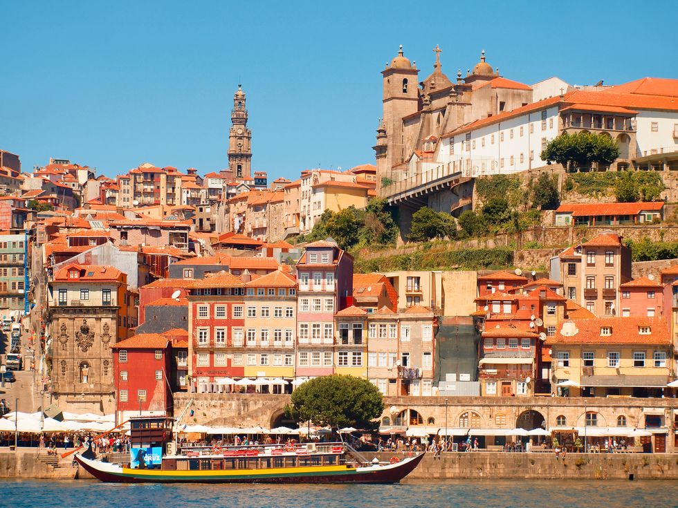Portugal, Porto, Ribeira do Douro, Cruise and Cathedral