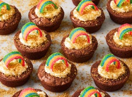 pot o gold cups with sprinkles