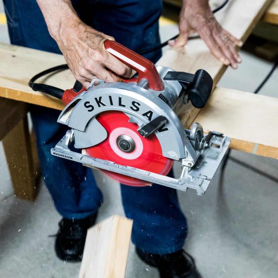 How to Use a Circular Saw Power Tool Safety