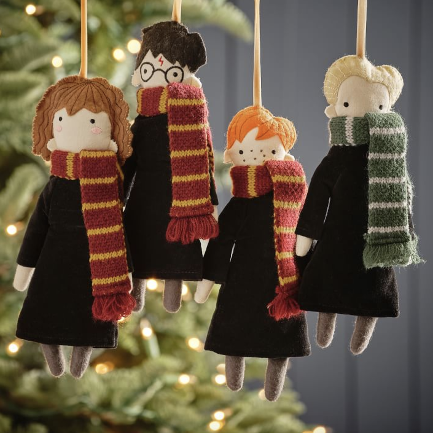 https://hips.hearstapps.com/hmg-prod/images/pottery-barn-harry-potter-plush-ornaments-1601320485.png