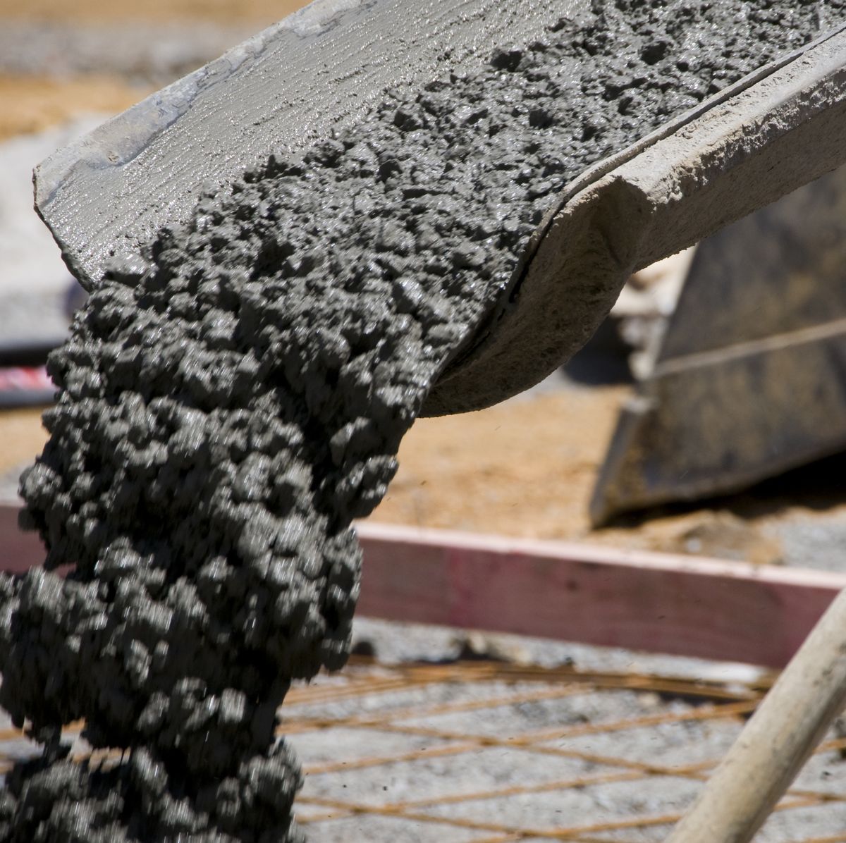 Ready Mix Concrete: The Dangers Of DIY Concrete Pouring