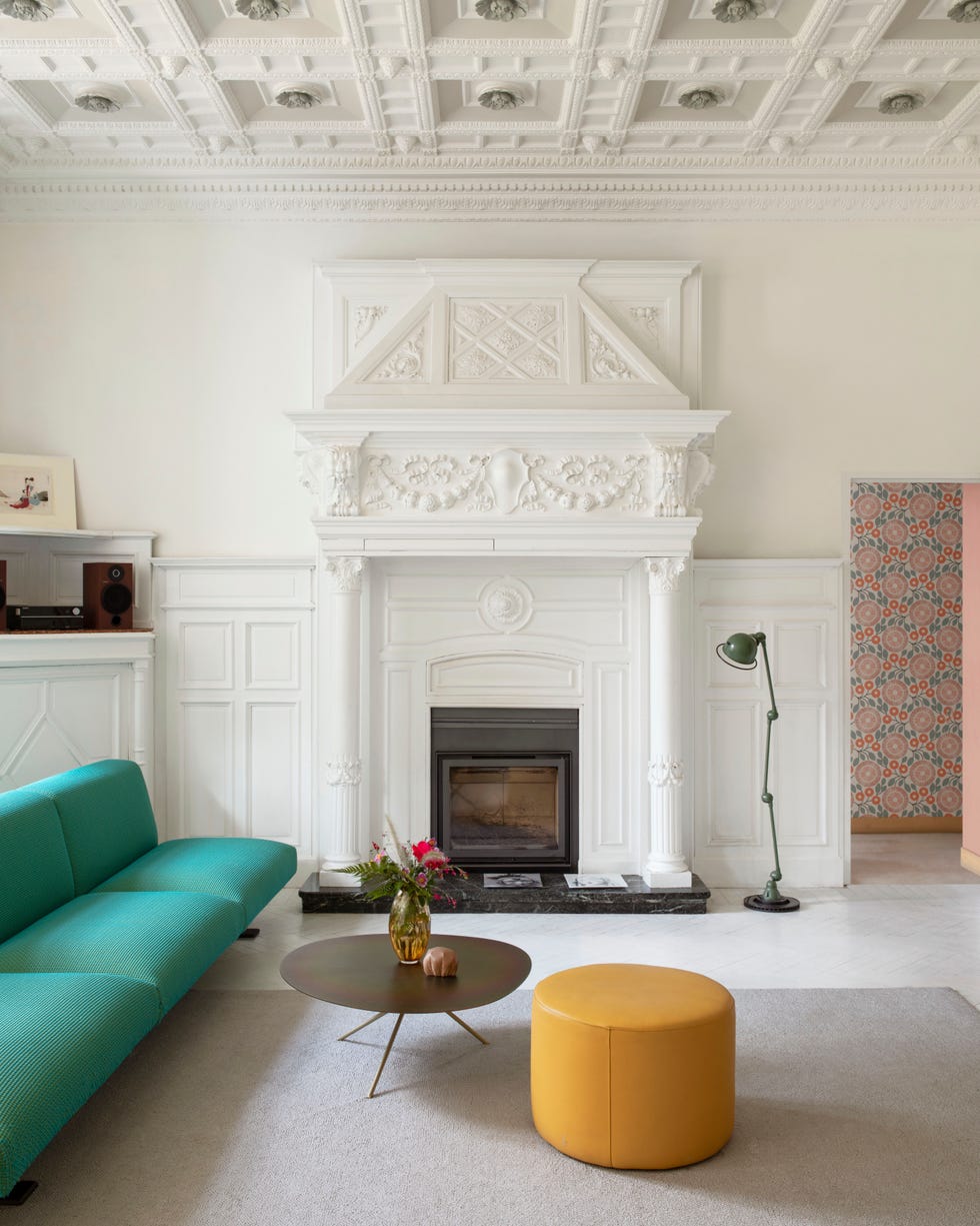 Florals and stripes combine in this home 