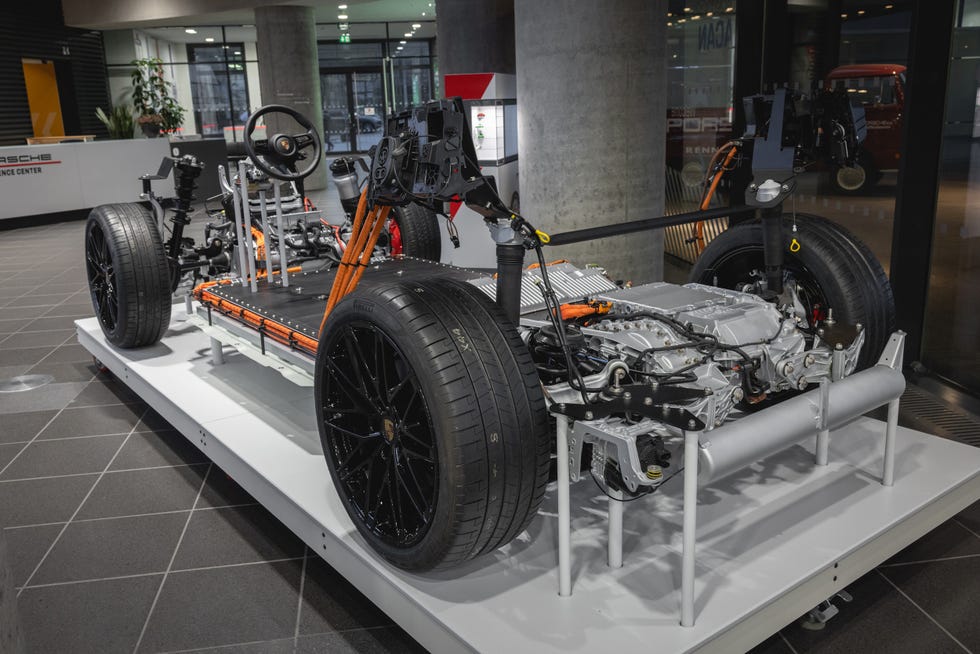 ppe-rolling-chassis-rear-6571ba27ca9f5.jpg