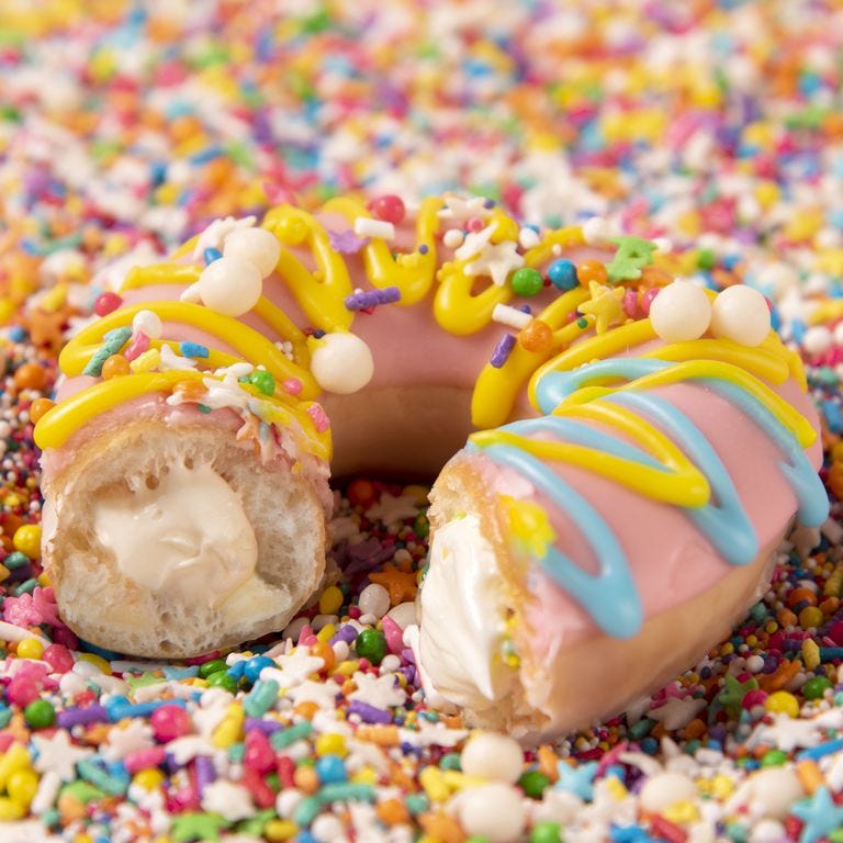 Food, Cuisine, Sprinkles, Sweetness, Dish, Nonpareils, Dessert, Confectionery, Baked goods, Doughnut, 