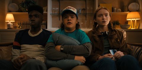 stranger things l to r caleb mclaughlin as lucas sinclair, gaten matarazzo as dustin henderson and sadie sink as max mayfield in stranger things cr courtesy of netflix © 2022