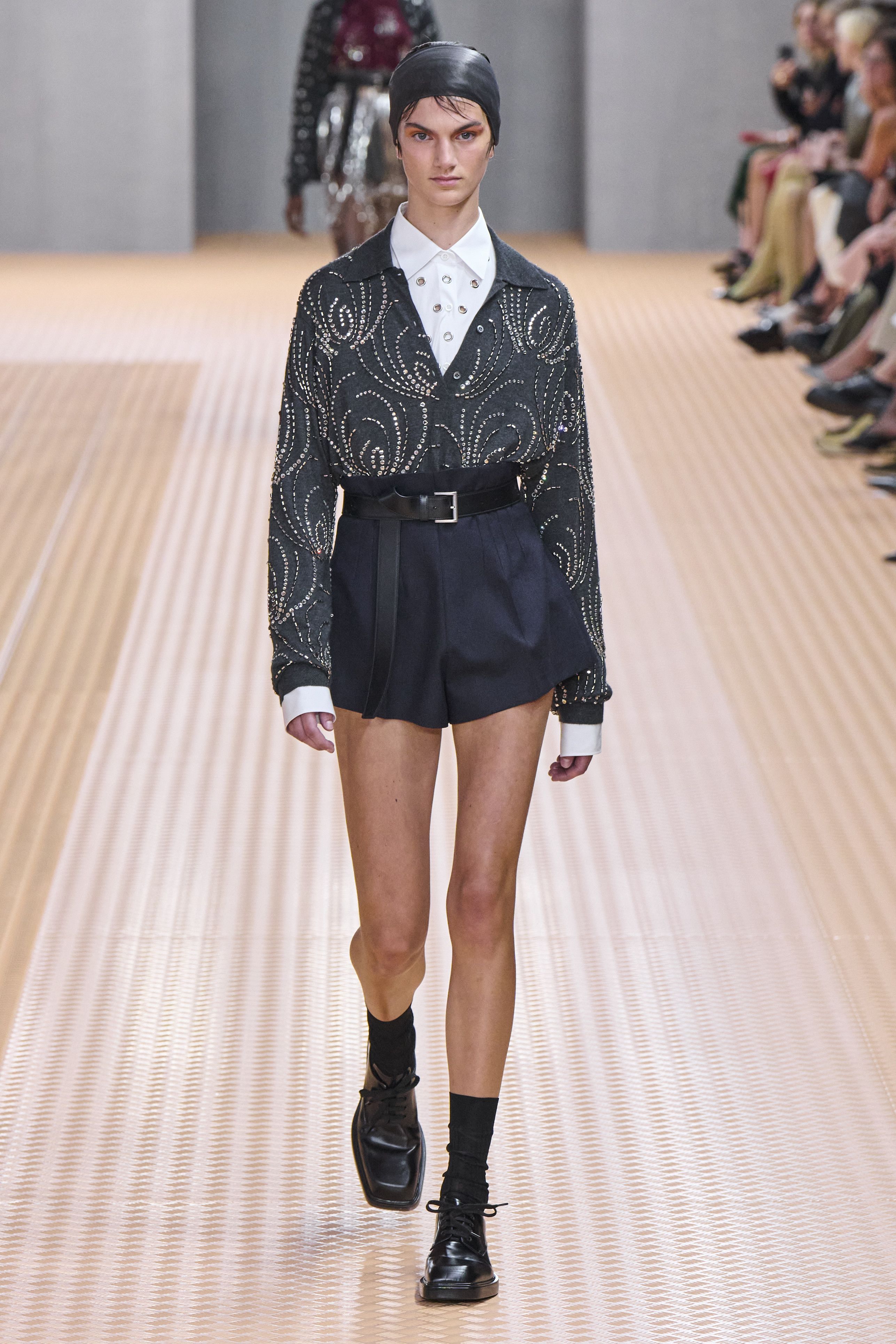 プラダ(PRADA)2024春夏コレクション | ファッション | ELLE プラダ(PRADA)2024春夏コレクション | ファッション | ELLE