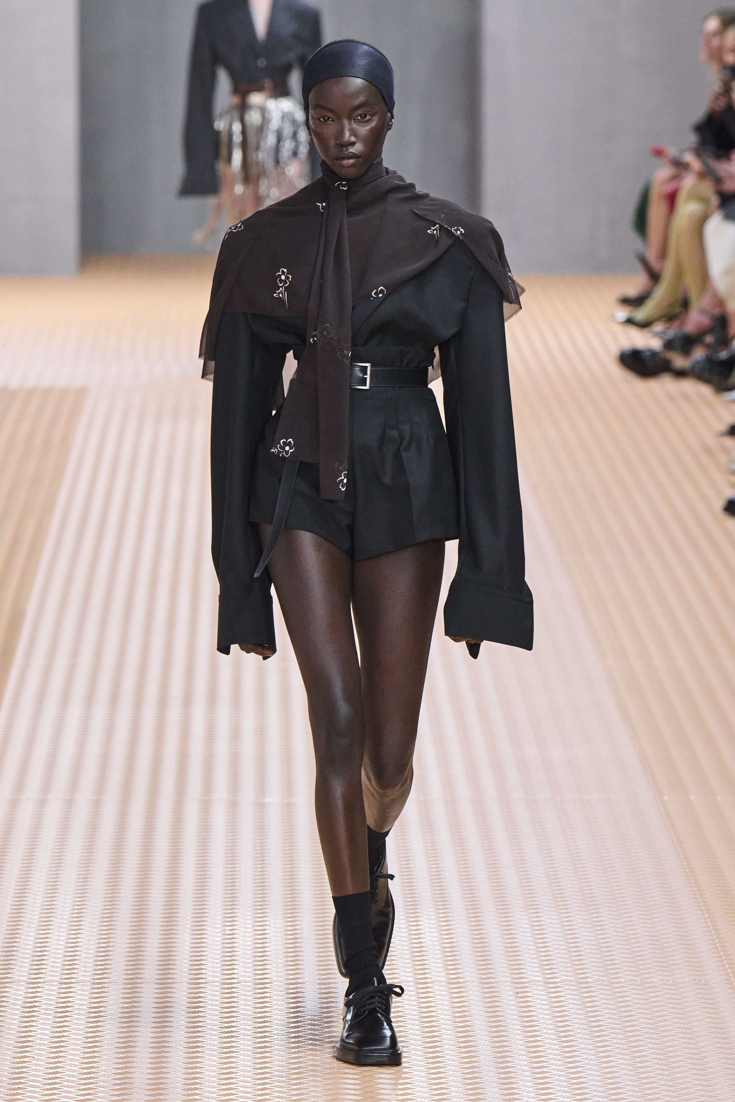 プラダ（PRADA）2024春夏コレクション | ファッション | ELLE