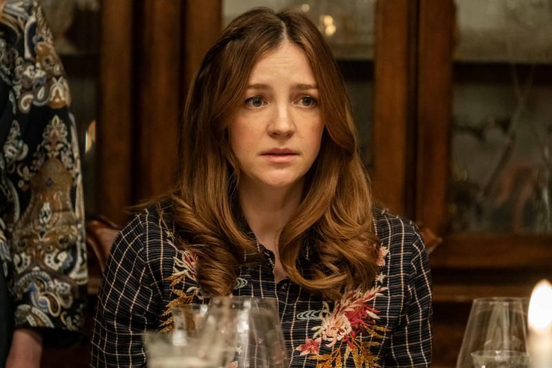 The Bear: Season Two; Molly Gordon Joins FX Series in Recurring