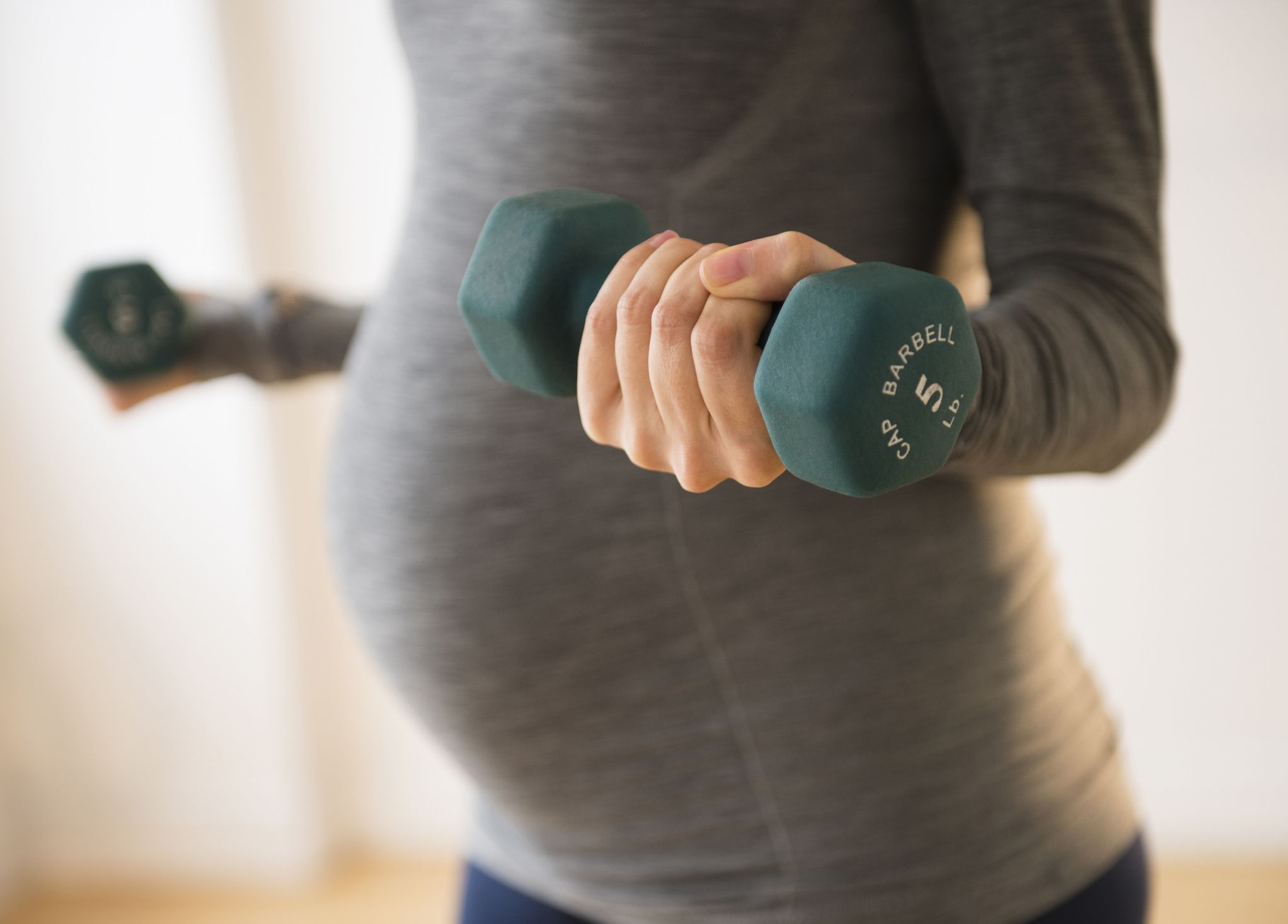 Pregnancy strength training: How to do it safely