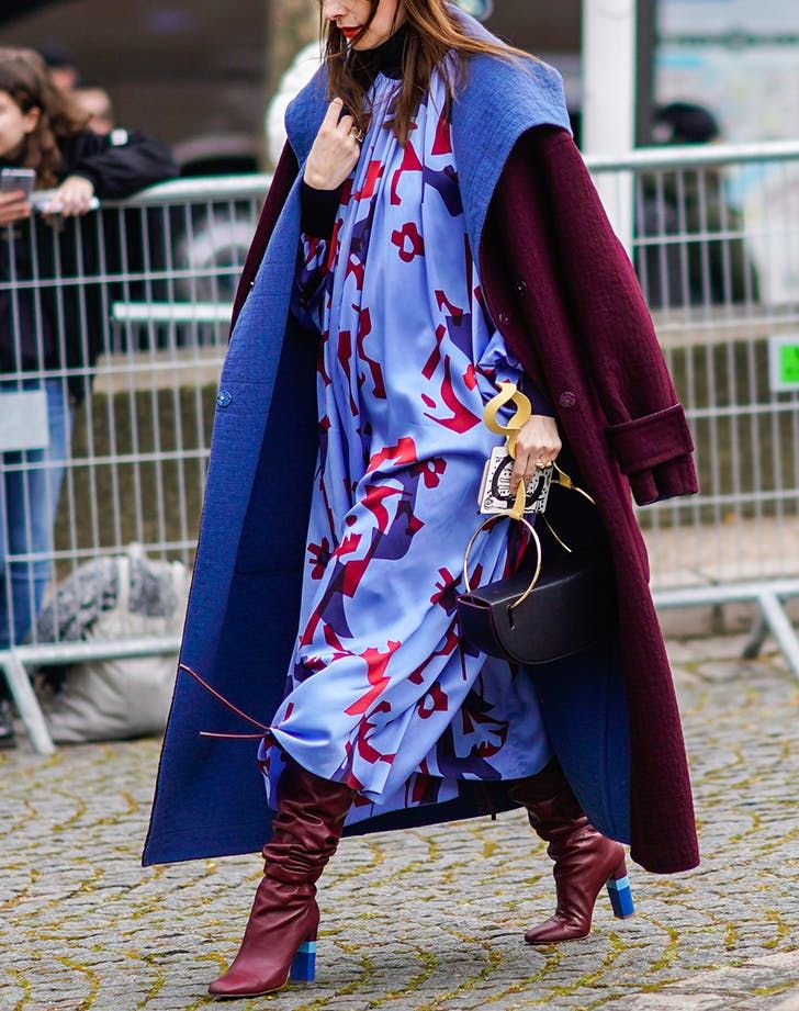 Clothing, Street fashion, Blue, Fashion, Cobalt blue, Outerwear, Electric blue, Costume, Trench coat, Coat, 