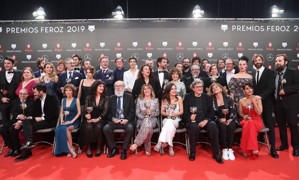 Event, Social group, Red carpet, Premiere, Carpet, Team, Flooring, Crowd, 