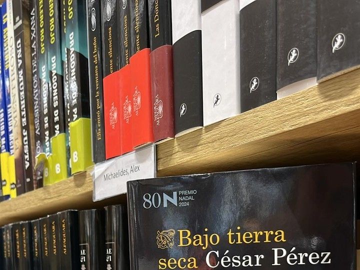 César Pérez Gellida, Premio Nadal 2024 por 'Bajo tierra seca': “Uno de los  mayores pecados en la novela negra es alardear de que sabes la hostia”