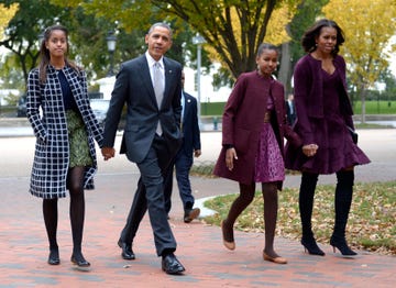 barack obama and daughters malia and sasha