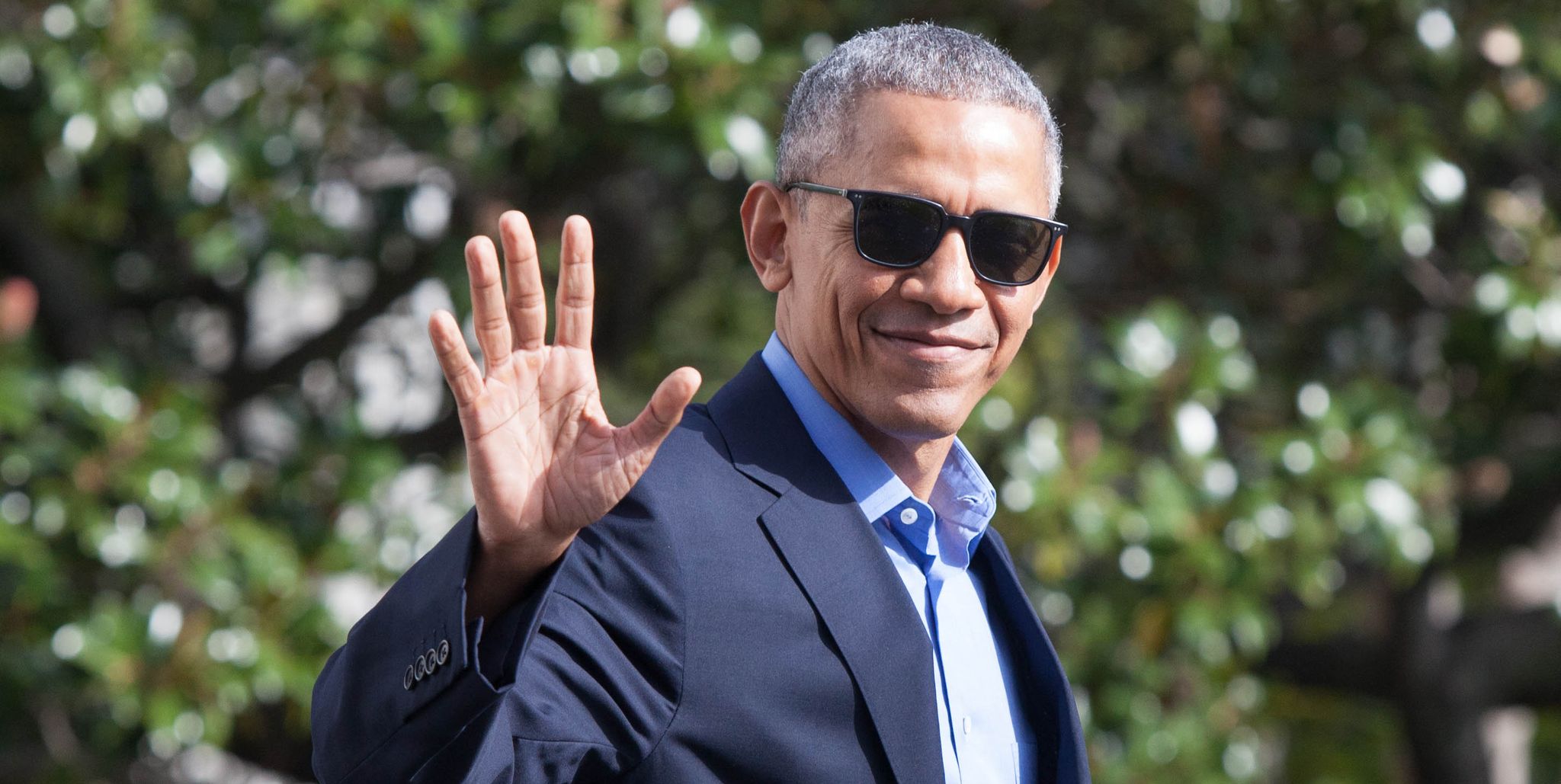 President Obama Departs White House En Route To Florida To Campaign For Hillary Clinton