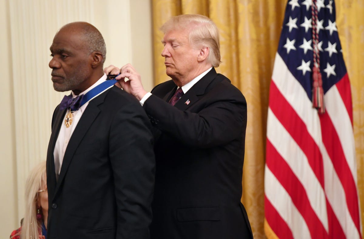 Who Are the 2018 Presidential Medal of Freedom Recipients? - Donald Trump  Honors Elvis, Babe Ruth