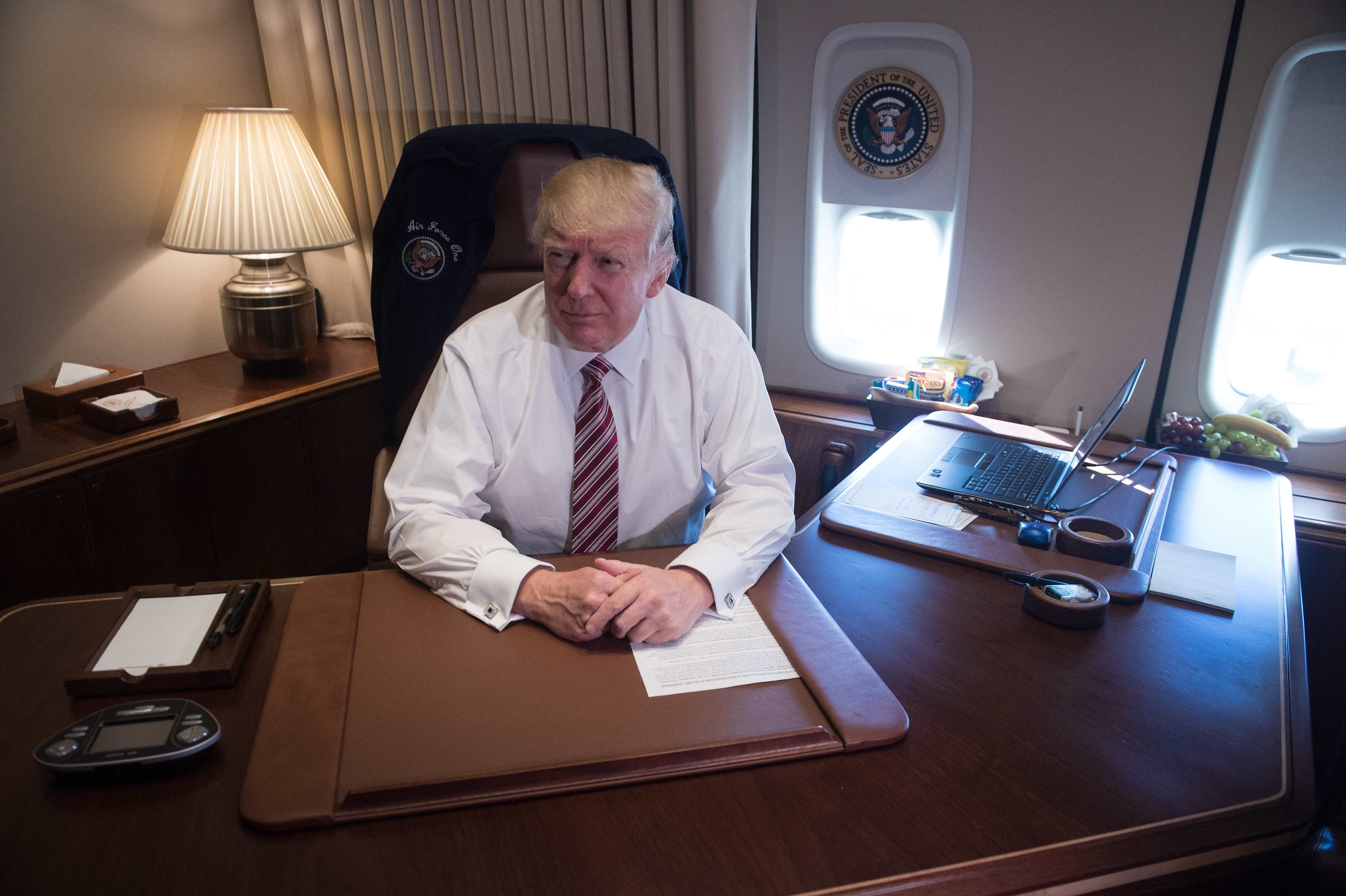 Air Force One's Kitchen Can “Feed 100 People At A Time - Trump To
