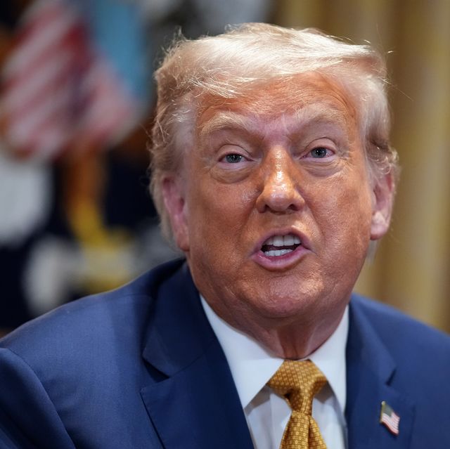 il presidente Trump incontra il suo gabinetto alla Casa Bianca