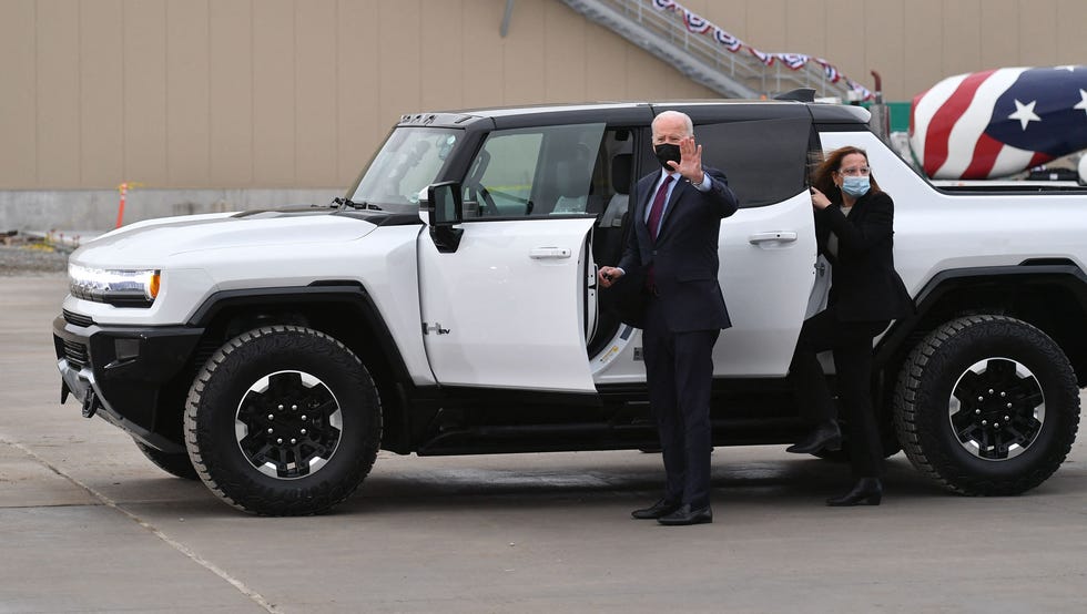 nous politique biden automobile environnement gm énergie