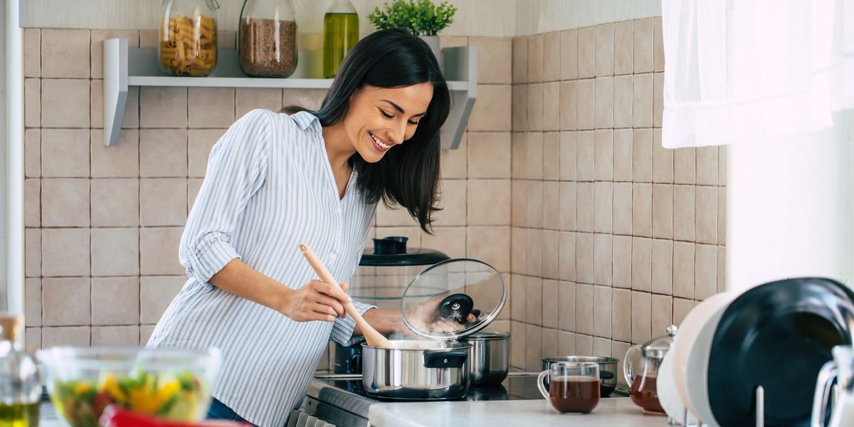 6 ways to prevent cooking smells in your kitchen