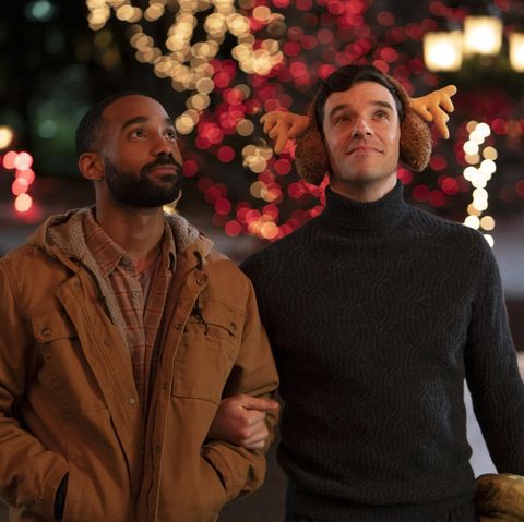single all the way l r   philemon chambers as nick, michael urie as peter,  in single all the way cr philippe bossenetflix © 2021