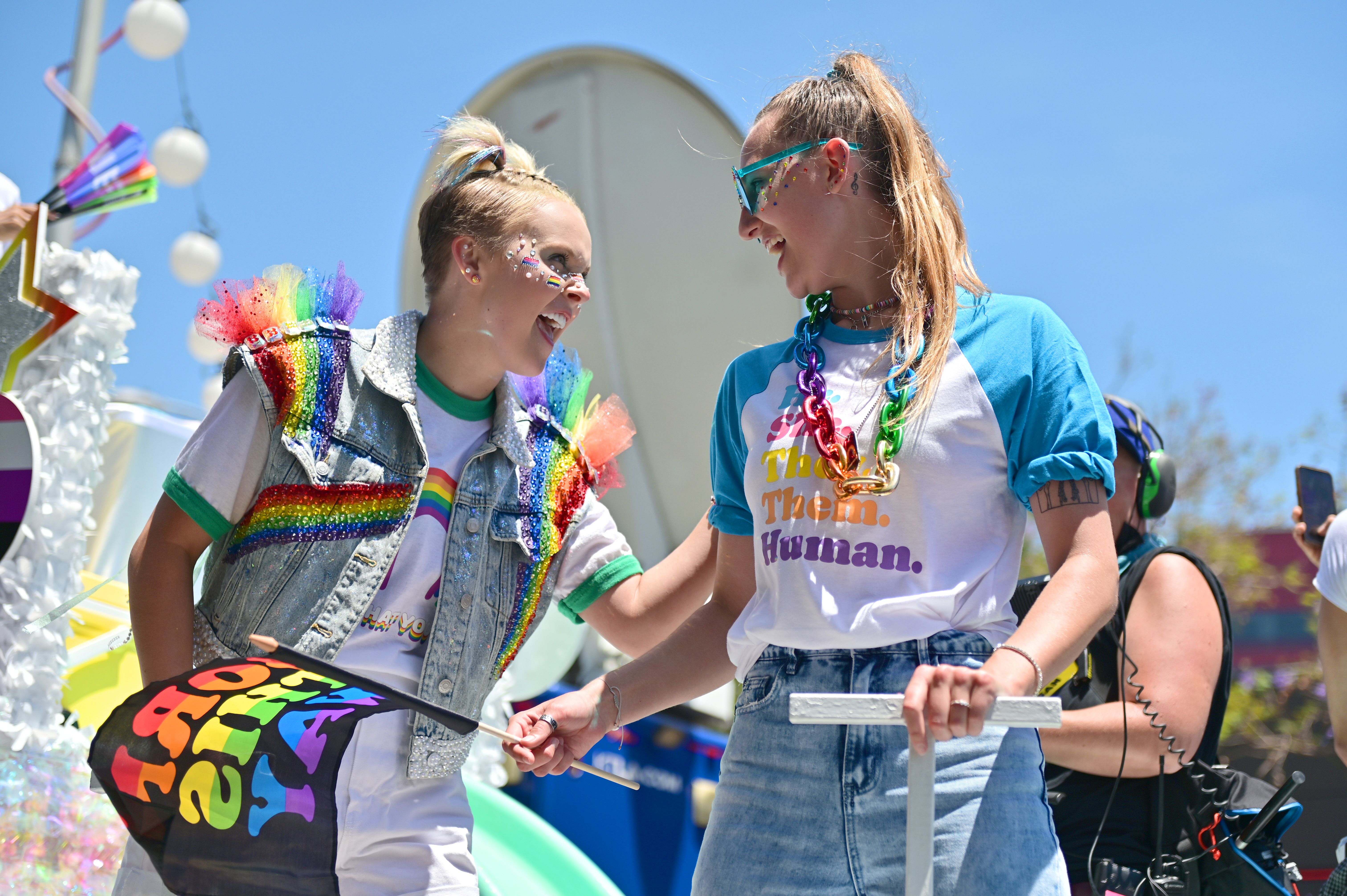 JoJo Siwa LGBTQ+ Pride Speech- Columbia, SC 3/5/2022 