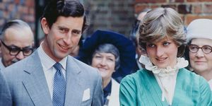 1992年から別居を始め、その後数年間に及んで離婚劇が繰り広げられたダイアナ妃とチャールズ皇太子。チャールズ皇太子の不倫が原因で別居し、夫婦生活に終止符を打った二人だけど、イギリス王室の専門家であるエマ・クーパー氏によると、ダイアナ妃は当時二人の関係を修復させたかったという。